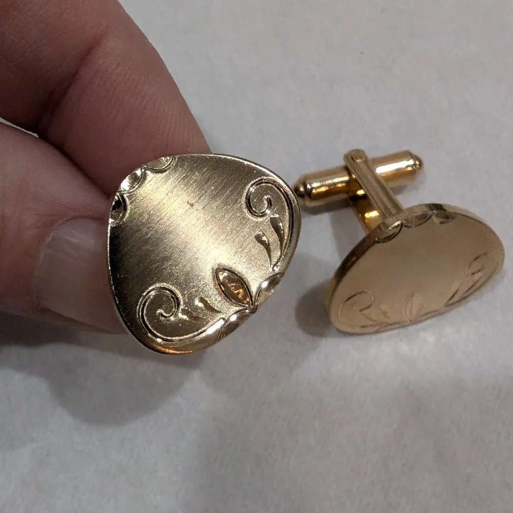 Vintage Brushed Gold Tone Flex-Let Cuff Links